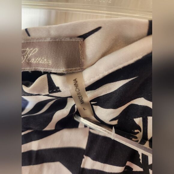 Hilo Hattie L WhiteBlack FloralPrint Ruffle SILKBlend Lined Zip Women Midi Skirt - Picture 3 of 12